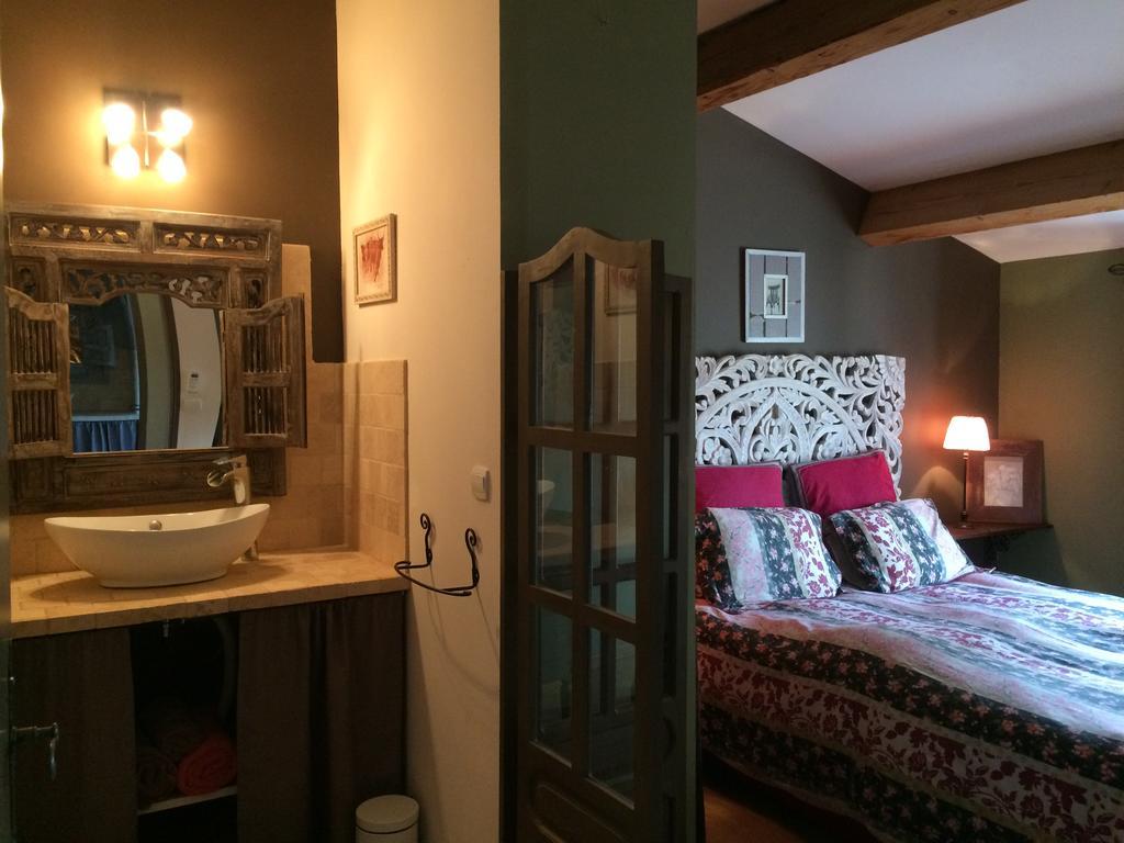 Terre De Boheme Hotell Vestric-et-Candiac Eksteriør bilde