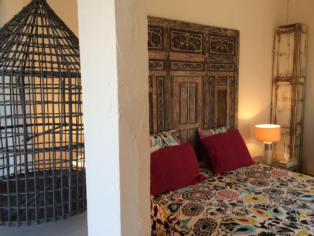 Terre De Boheme Hotell Vestric-et-Candiac Eksteriør bilde